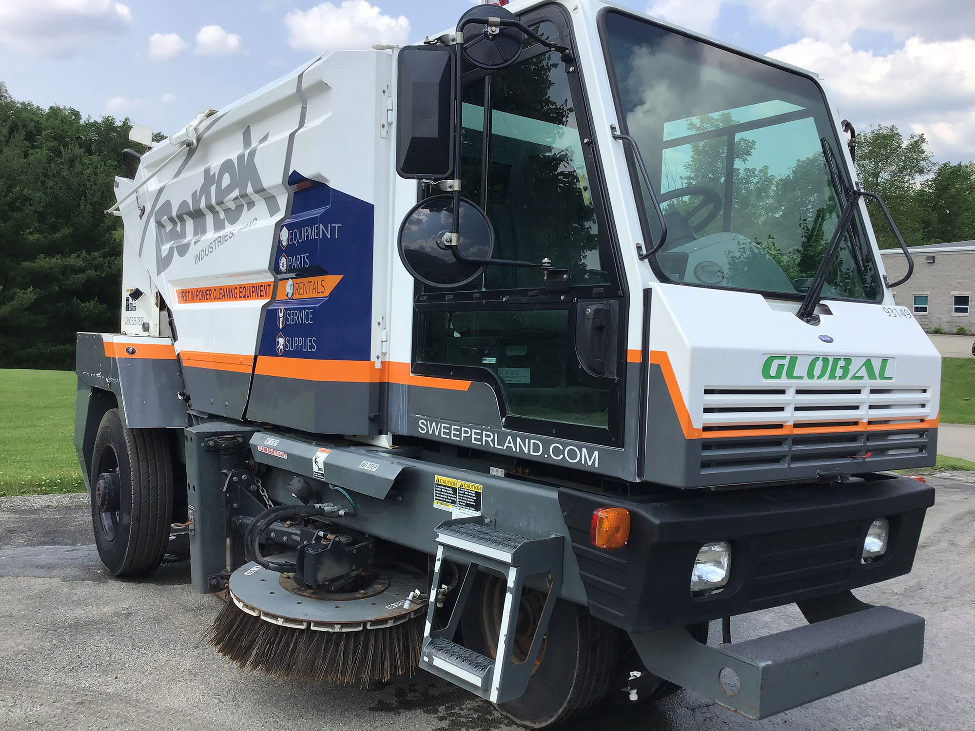 Used 2016 Global M3 Street Sweeper Bortek Shop