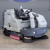 Advance SC8000 62LP Rider Scrubber/Sweeper Advance SC8000 62LP Rider Scrubber/Sweeper